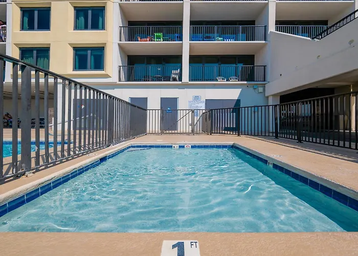 Apartment Island Winds West 174