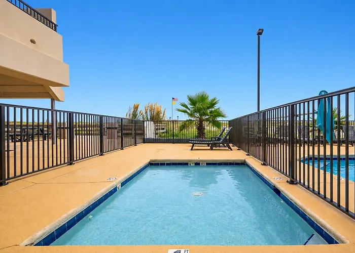 Apartment Island Winds West 174 *